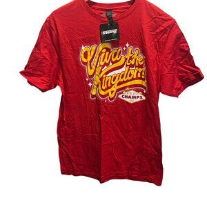 BreakingT Medium‎ Red Viva The Kingdom 2023 Champs Tee KC Bold Graphic